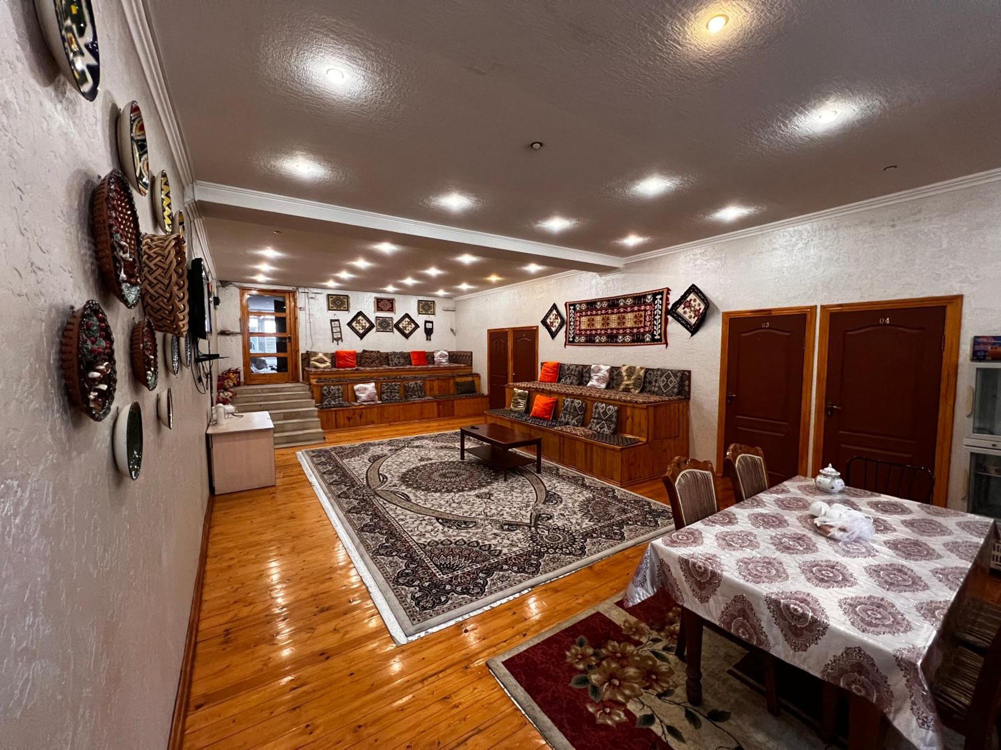 Salam Hotel Ош Екстериор снимка